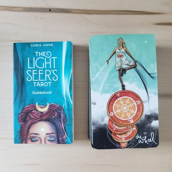 The Light Seers Tarot Deck - Picture 5 of 6